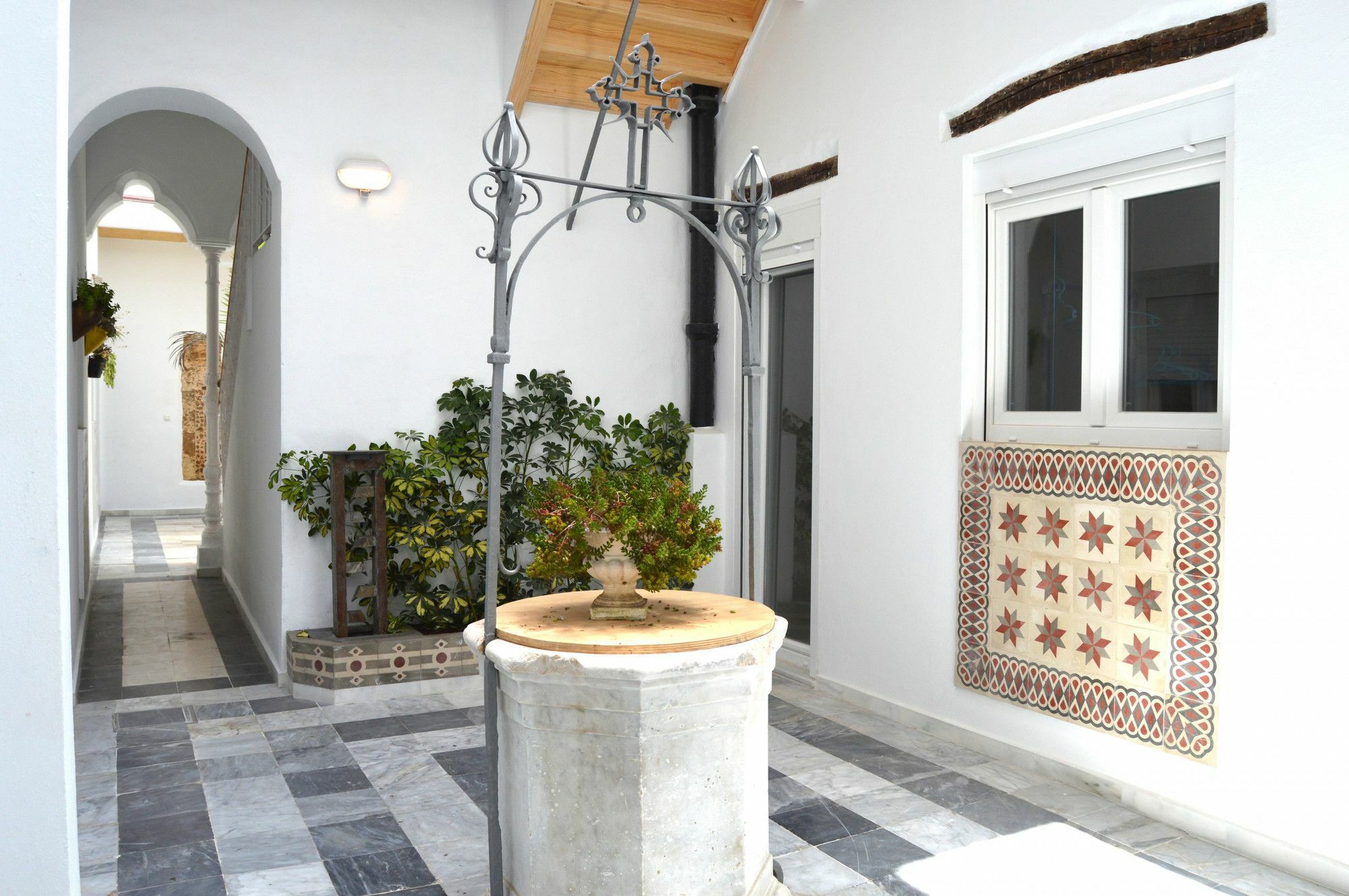 Apartamento 19 Dias Y Muchas Noches Cádiz Exterior foto